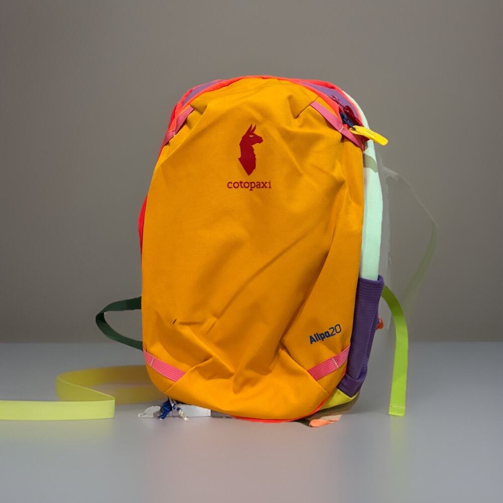 New Cotopaxi Unisex Allpa 20L Travel Backpack Del Día Yellow & Multi Color